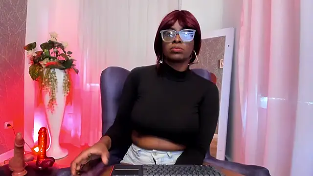 Snapshot of LolaJenkinss chatting on October 2025 12:53:02 PM LolaJenkinss online show from October 2025 12:53:02 PM