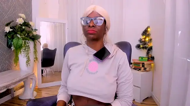 Snapshot of LolaJenkinss chatting on November 2025 02:06:02 PM LolaJenkinss online show from November 2025 02:06:02 PM