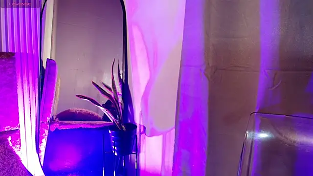 Missdionne curly online show from March 2026 10:37:02 AM