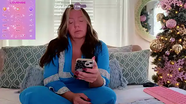 STIFFLERSMOMM online show from November 2025 02:28:01 PM