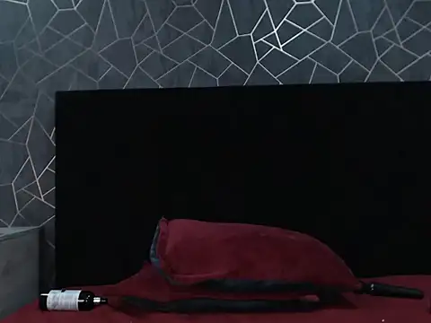 dahiana klimt online show from October 2025 08:11:02 AM