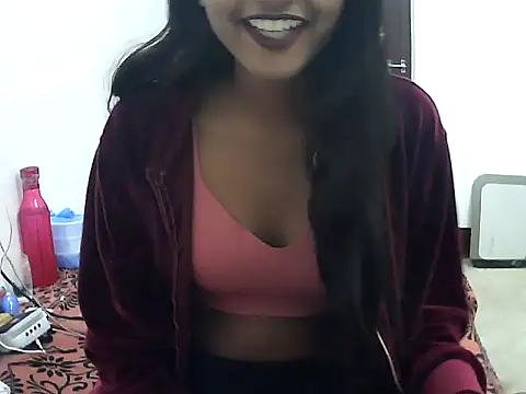 Hottie-rani online show from December 2025 04:01:02 PM