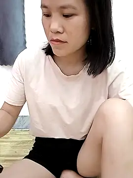 Snapshot of Norah-h chatting on March 2026 04:18:01 PM Norah-h online show from March 2026 04:18:01 PM