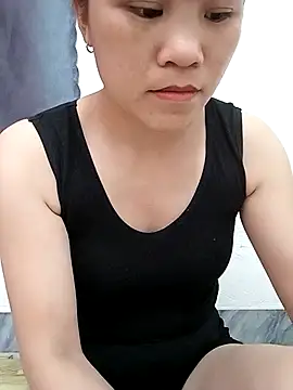 Snapshot of Norah-h chatting on April 2026 02:43:01 PM Norah-h online show from April 2026 02:43:01 PM