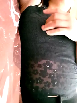 Snapshot of Norah-h chatting on April 2026 03:17:02 PM Norah-h online show from April 2026 03:17:02 PM