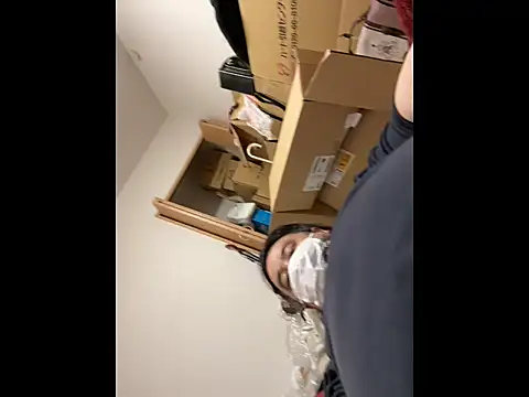 mino bitter online show from October 2025 11:21:01 AM