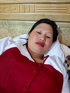 Snapshot of diamond-- chatting on February 2026 01:36:02 PM diamond-- online show from February 2026 01:36:02 PM