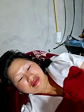 Snapshot of diamond-- chatting on February 2026 10:08:01 PM diamond-- online show from February 2026 10:08:01 PM