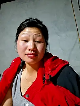 Snapshot of diamond-- chatting on February 2026 01:00:02 PM diamond-- online show from February 2026 01:00:02 PM