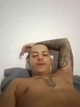 MaximoHall86 online show from September 2025 03:00:01 AM