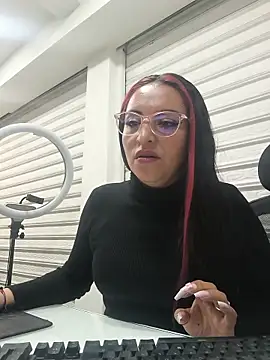 Alisson Stonee online show from May 2026 09:22:02 PM