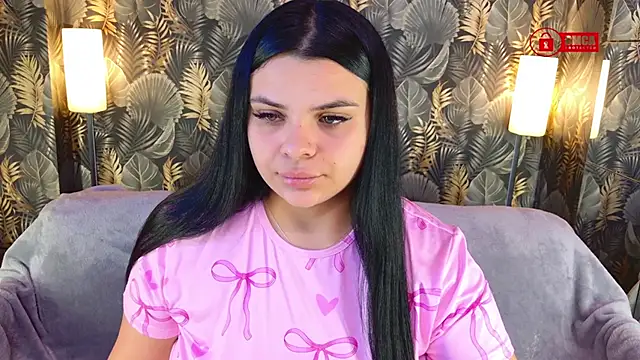 Snapshot of ThiccMady chatting on November 2025 10:16:01 AM ThiccMady online show from November 2025 10:16:01 AM