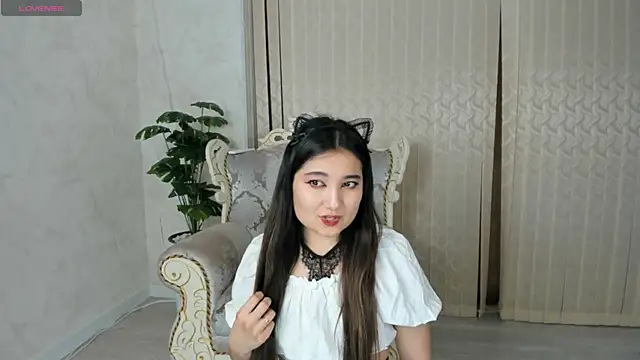 noa bloom online show from October 2025 07:03:02 PM