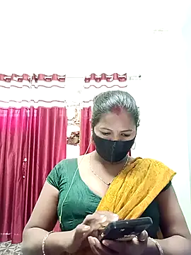 Snapshot of School_medam chatting on November 2025 04:45:01 AM School medam online show from November 2025 04:45:01 AM