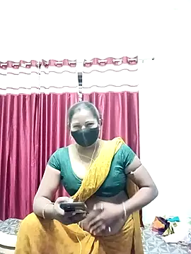 Snapshot of School_medam chatting on November 2025 03:44:01 PM School medam online show from November 2025 03:44:01 PM