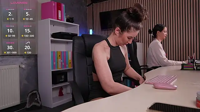 Snapshot of OfficeGirls chatting on February 2026 07:20:01 PM OfficeGirls online show from February 2026 07:20:01 PM