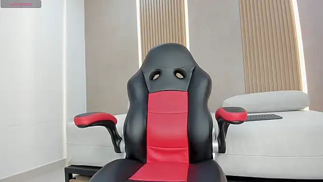 emily kovac online show from January 2026 11:15:02 AM