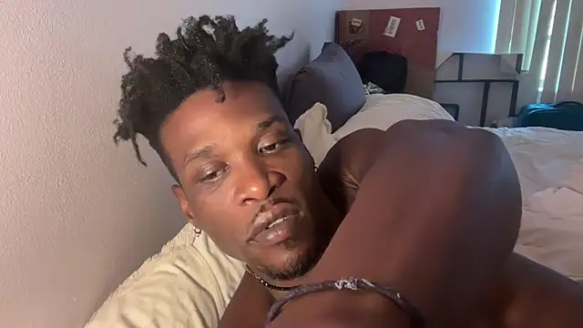 MrDaddyBlackNi9e online show from October 2025 07:34:01 PM