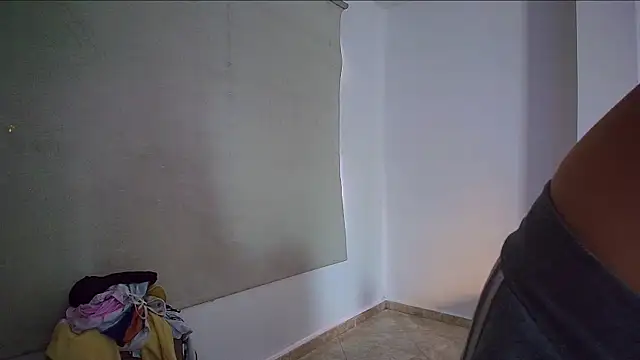 Julieta Rose19 online show from October 2025 10:29:02 PM