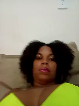 PrettahSantos online show from September 2025 11:29:01 PM