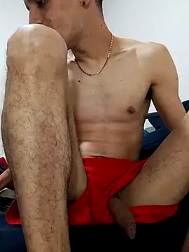 LATINO27CM online show from October 2025 02:33:01 AM