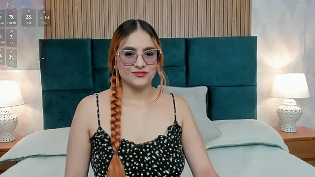 Amber kiss  online show from September 2025 06:46:01 PM