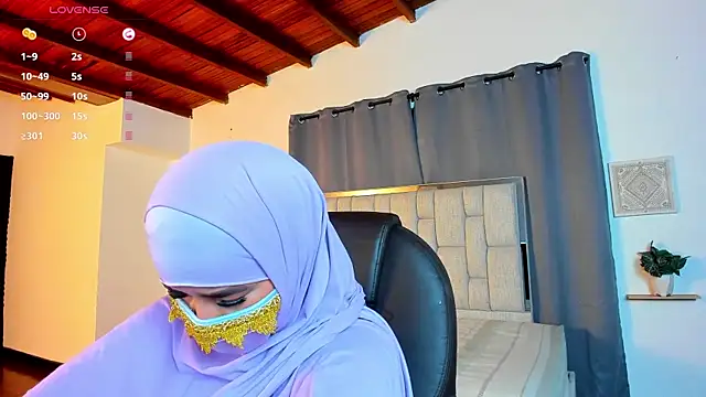 kalila latif online show from November 2025 02:59:01 AM