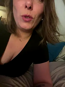 Reine du Vice84 online show from January 2026 11:52:02 PM