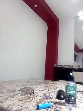 transreyna online show from March 2025 03:34:02 AM