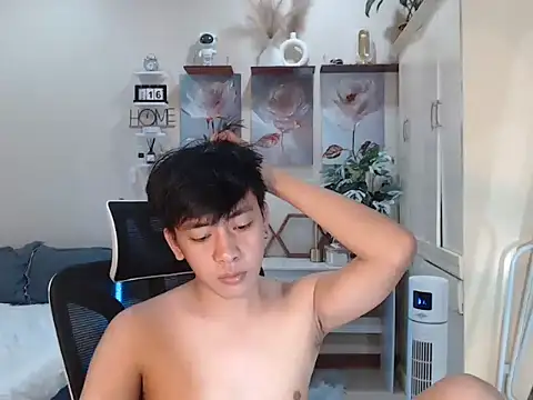 Snapshot of niel_cumshow chatting on November 2025 05:08:01 PM niel cumshow online show from November 2025 05:08:01 PM