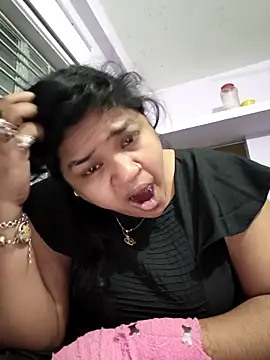 Deborbhavi222 online show from February 2026 12:46:02 PM