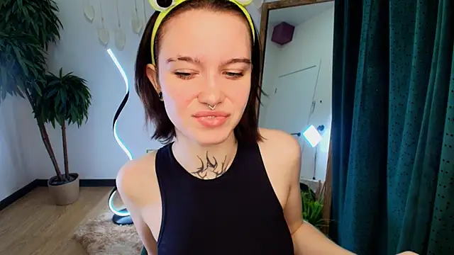 Elastikisss online show from November 2025 02:33:02 AM