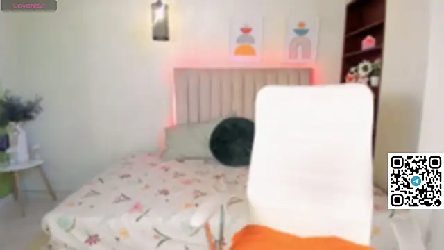 danika moriii online show from October 2025 07:00:01 PM