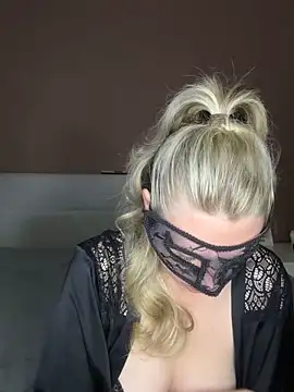 Snapshot of Cherrycolada chatting on September 2025 08:45:02 PM Cherrycolada online show from September 2025 08:45:02 PM