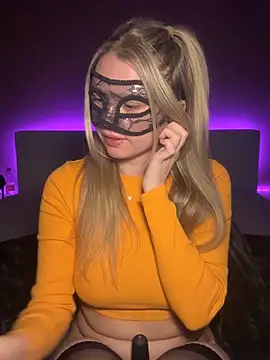 Snapshot of Cherrycolada chatting on March 2026 11:55:02 PM Cherrycolada online show from March 2026 11:55:02 PM