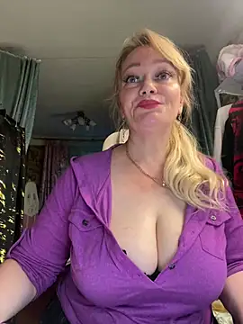 Snapshot of Sweet-blonde chatting on July 2026 10:12:02 PM Sweet-blonde online show from July 2026 10:12:02 PM