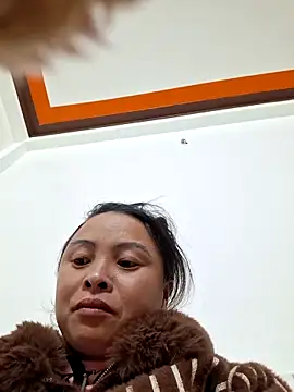 xuxulovezz online show from November 2025 11:13:02 AM