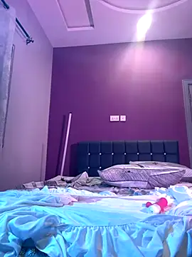 Zola Nooryi online show from October 2025 01:01:02 AM