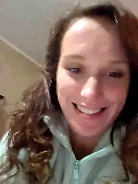 brunettebabexo3 online show from October 2025 05:40:01 AM