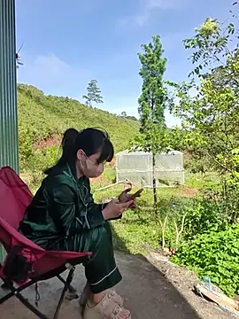 Helen-Tran online show from October 2025 01:39:01 AM