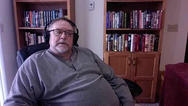 Snapshot of Vinyl22@xh chatting on March 2026 07:32:01 PM Vinyl22xh online show from March 2026 07:32:01 PM