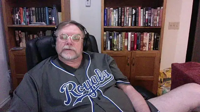 Vinyl22xh online show from March 2026 05:02:02 AM