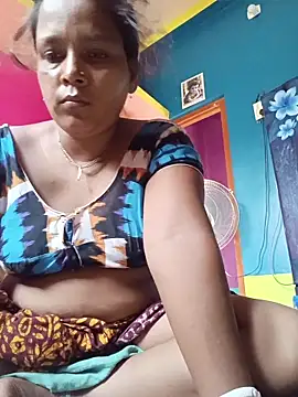 Snapshot of reya743 chatting on May 2026 11:14:01 AM reya743 online show from May 2026 11:14:01 AM