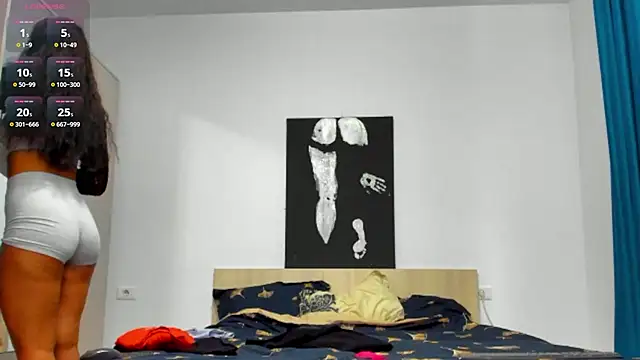 AylinHazellx online show from October 2025 02:28:01 PM