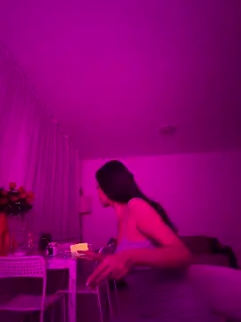 AylinHazellx online show from October 2025 07:13:02 PM