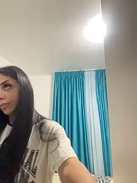 AylinHazellx online show from October 2025 08:10:01 PM