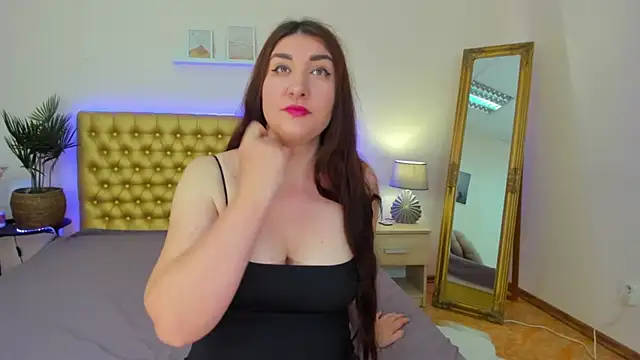 TrishaDarks online show from May 2026 05:25:03 AM