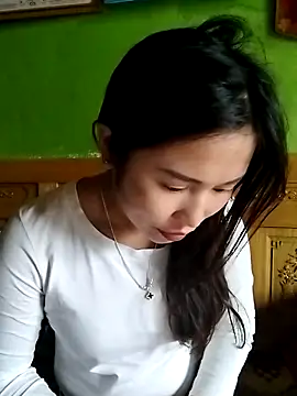 Snapshot of Mai4568 chatting on September 2025 12:48:02 AM Mai4568 online show from September 2025 12:48:02 AM