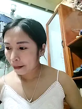 Snapshot of Mai4568 chatting on September 2025 12:32:01 PM Mai4568 online show from September 2025 12:32:01 PM