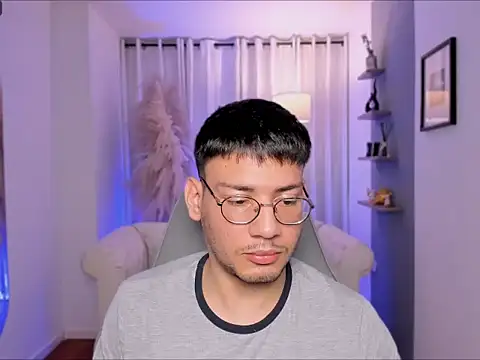 Snapshot of marcuswildx chatting on November 2025 02:20:02 PM marcuswildx online show from November 2025 02:20:02 PM